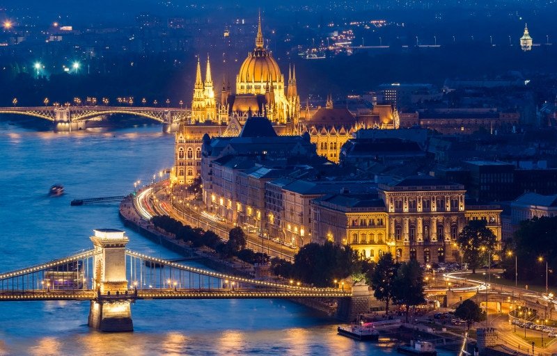 Parliament building in Budapest at night